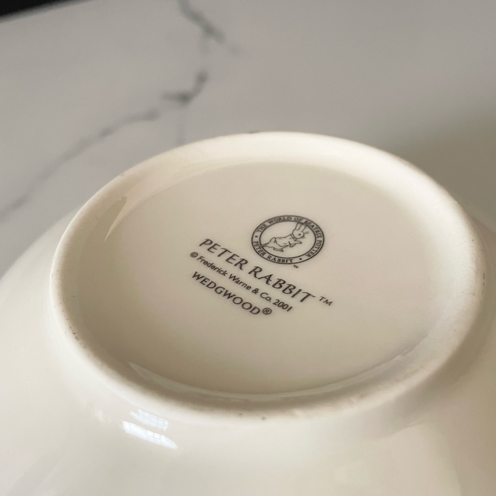 Peter Rabbit Bowl by Wedgwood - Picture 5 of 6